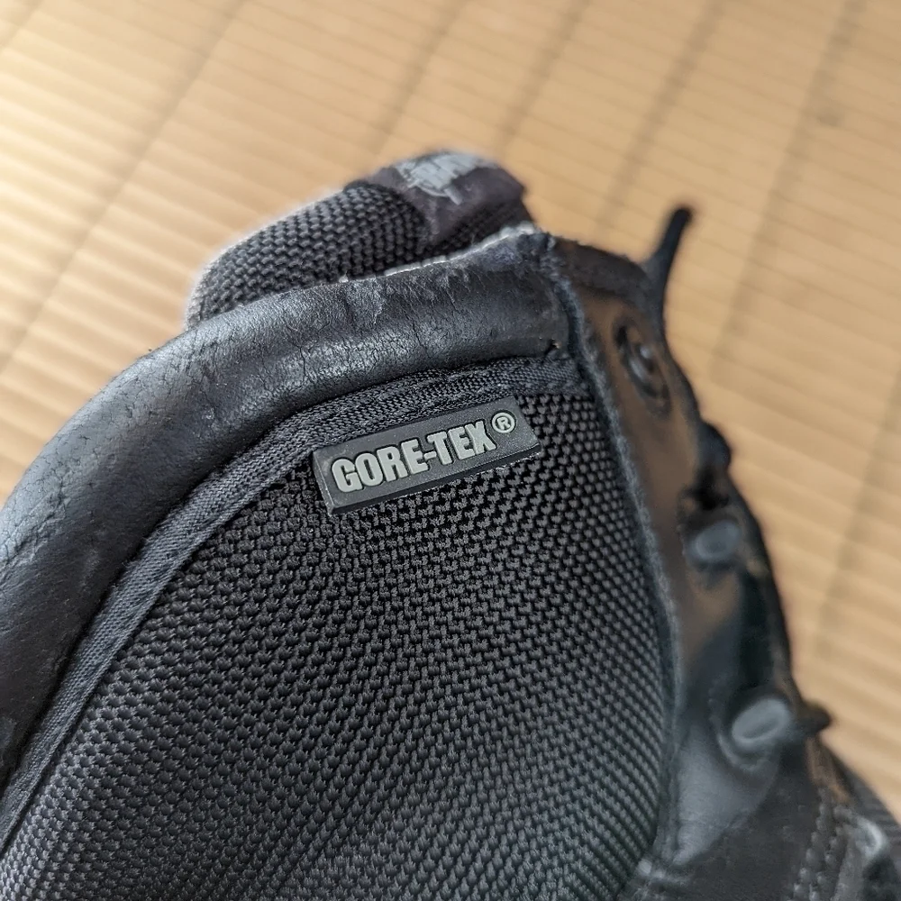 BATES Men's Size 13 GX-8 SIDE ZIP GORE-TEX WATERPROOF COMBAT BOOTS E02268 BLACK